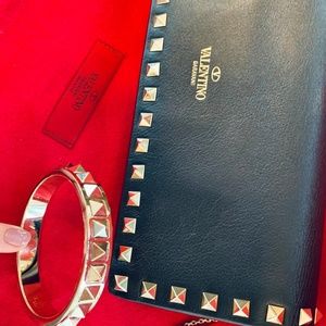 Valentino Rockstud Bracelet Black Leather Clutch